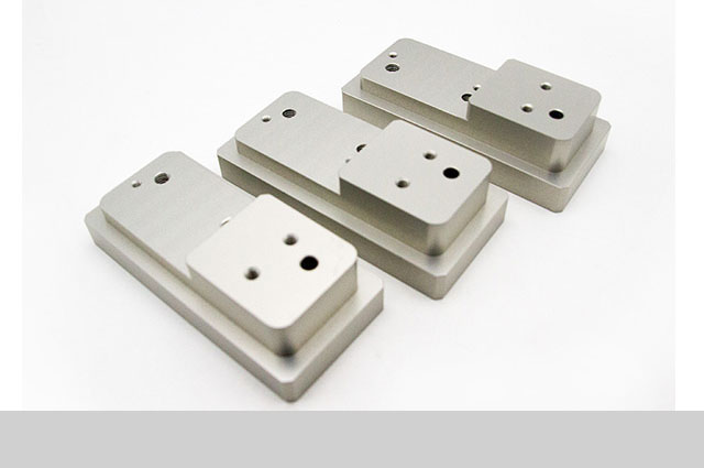 精密機械零件加工—深圳鑫創盟精密零件加工中心